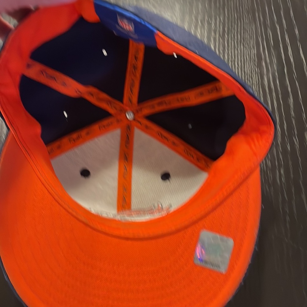 Broncos hat - Picture 3 of 5